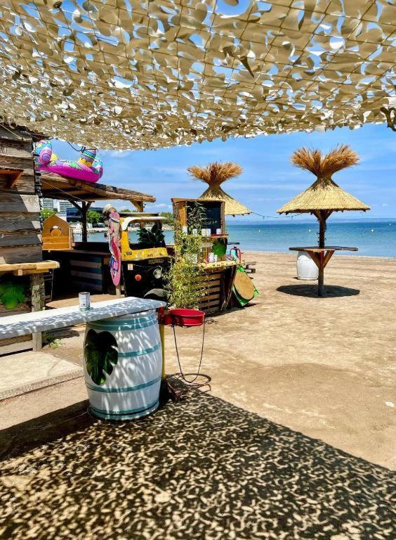 Les Hebergements De La Plage En Ville Martigues Eksteriør billede