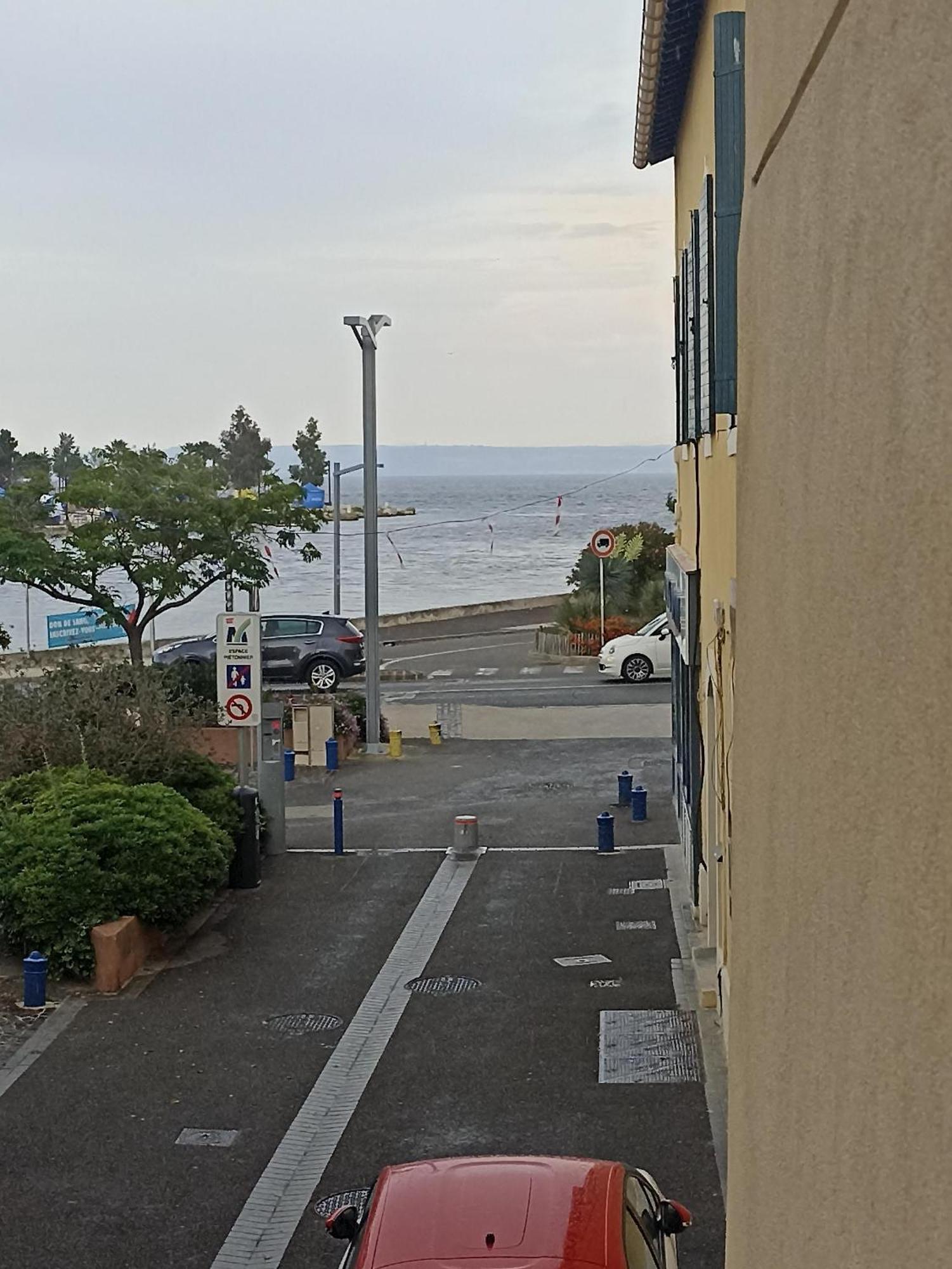 Les Hebergements De La Plage En Ville Martigues Eksteriør billede